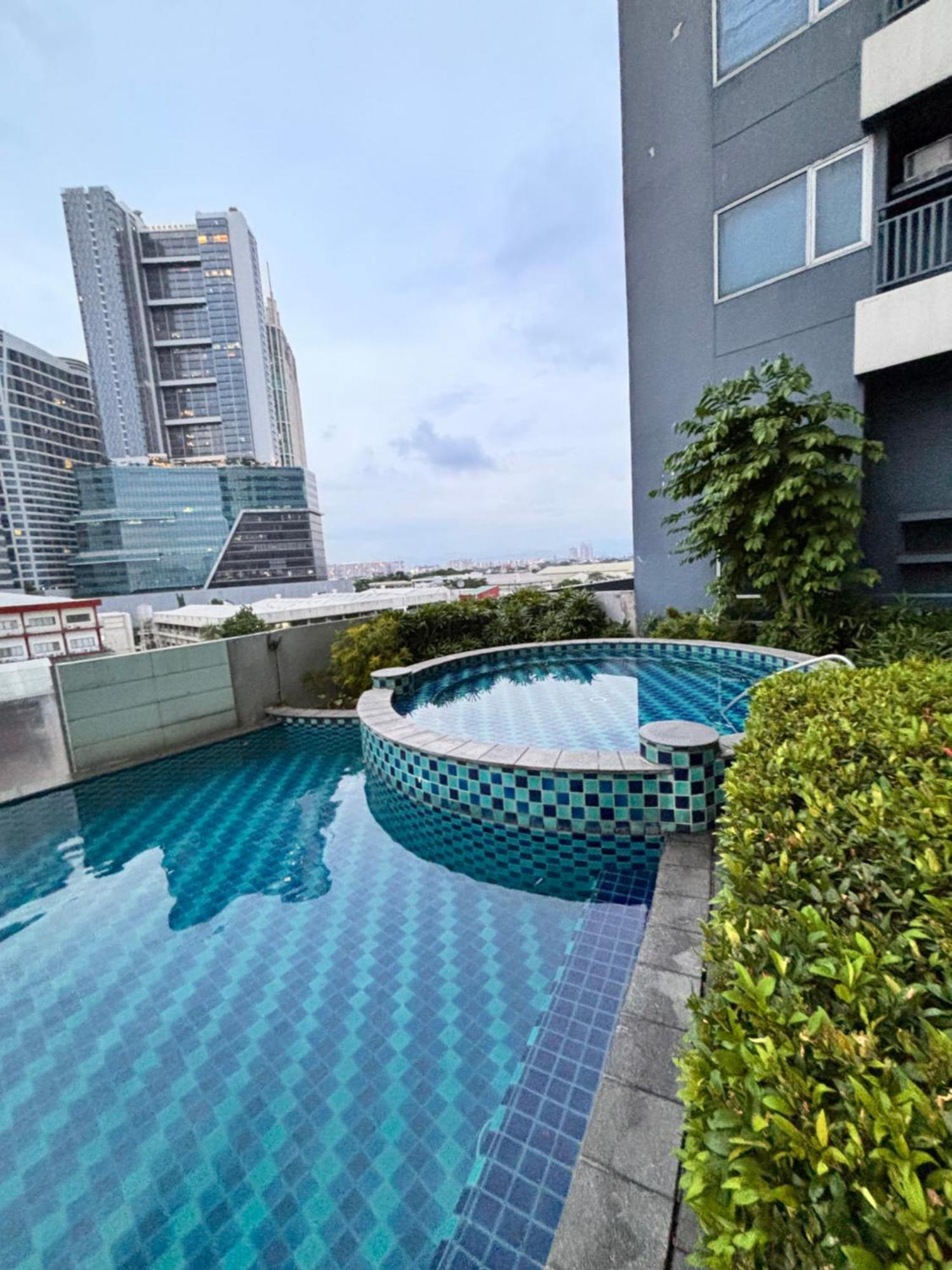 La Amore Place Pasig City Екстериор снимка