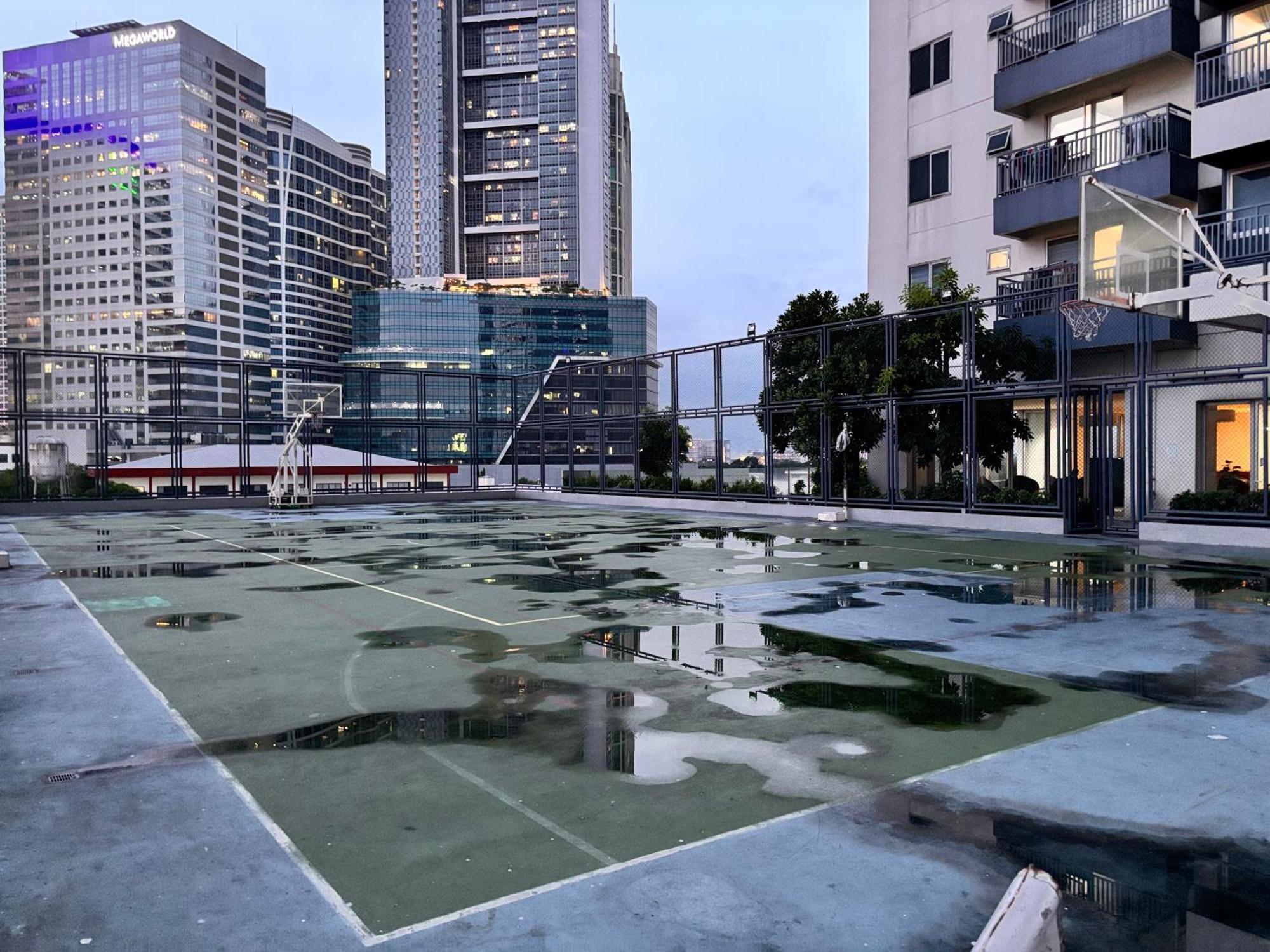 La Amore Place Pasig City Екстериор снимка