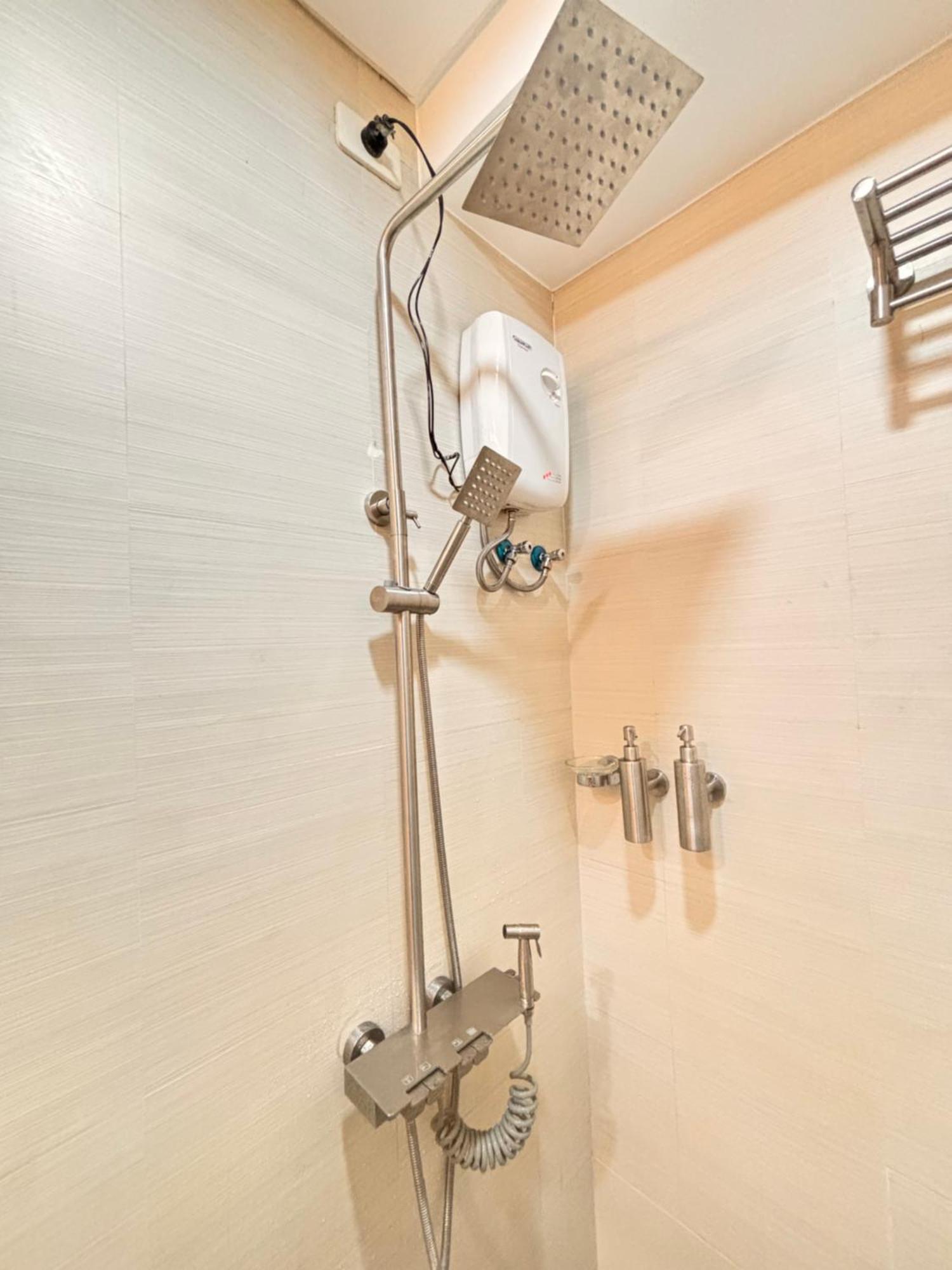 La Amore Place Pasig City Екстериор снимка