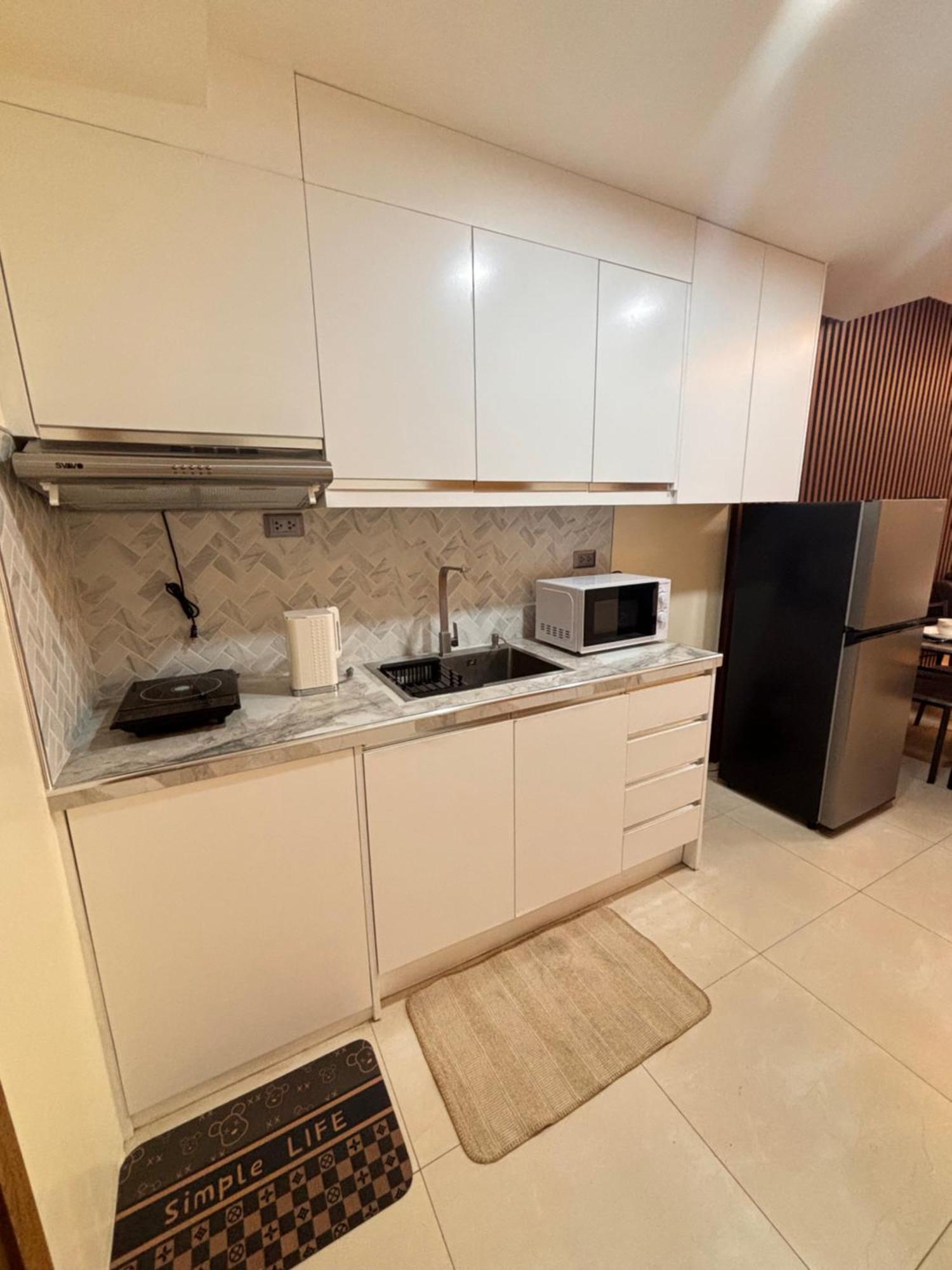 La Amore Place Pasig City Екстериор снимка